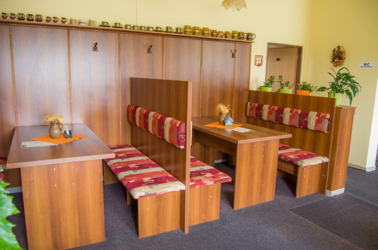 Penzion Vinarna U Hroznu Hotel Veselí nad Moravou Eksteriør billede